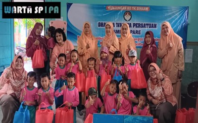 DWP SMPN 1 PARE BERBAGI MAKANAN SEHAT BERGIZI DAN MAINAN EDUKASI